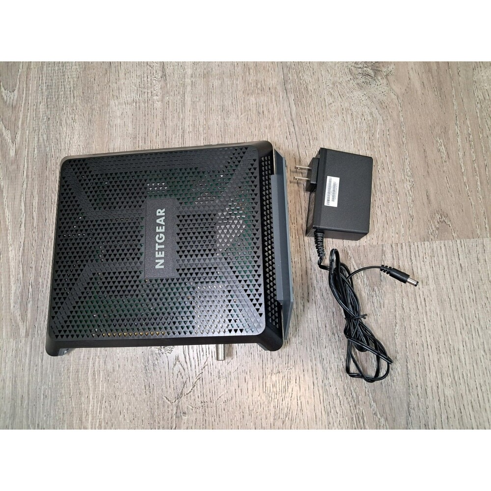 Netgear Nighthawk C7000v2 AC1900 Wi-Fi Cable Modem Router